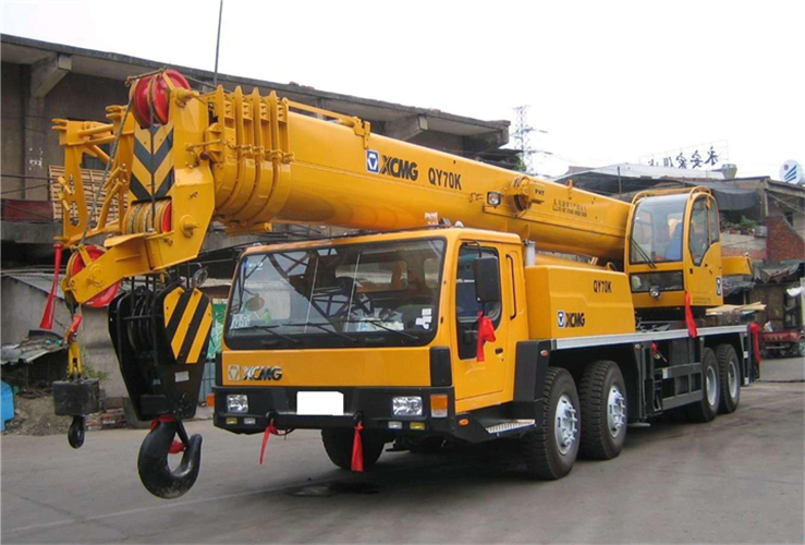 八步区吊车出租选择重点