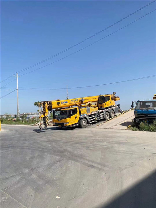 八步区吊车作业时，可能会产生哪些额外收费项目？