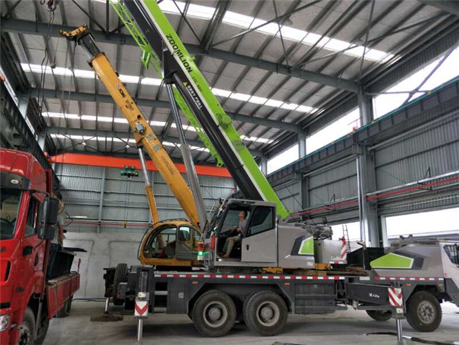 八步区高空车出租需要注意哪些安全事项？