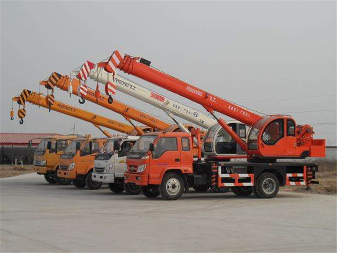 八步区设备出现故障导致停工，怎么处理？是否有备用设备替换？