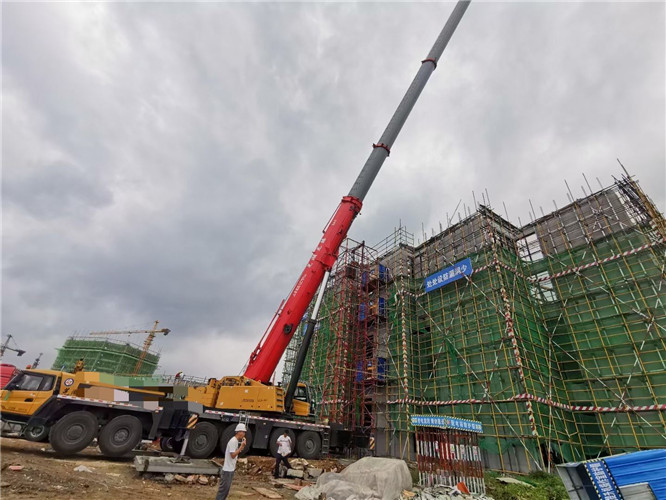 八步区吊装方案需要单独付费吗？复杂工况是否提供专家论证？