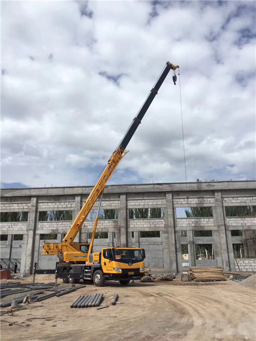 八步区吊装作业前会做设备检查吗？安全保障措施有哪些？